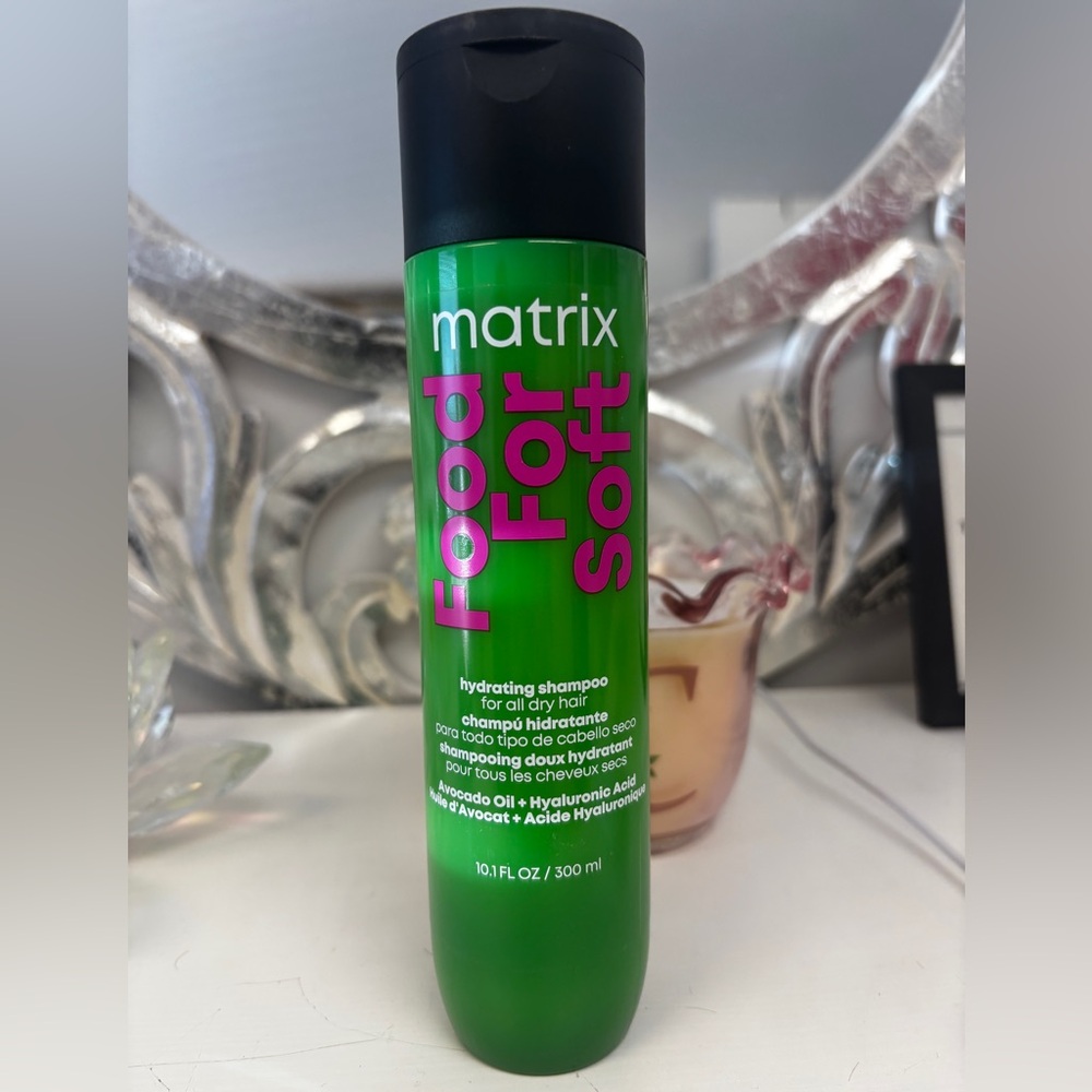 Matrix Food For Soft Hydrating Shampoo 
Never Opened